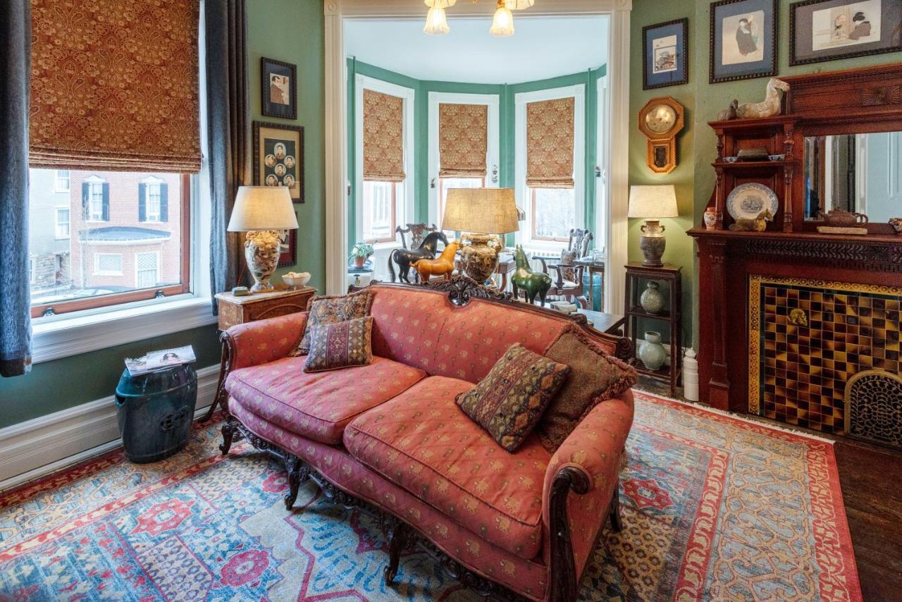 Bed and breakfast The Dolon House Bed & Breakfast!