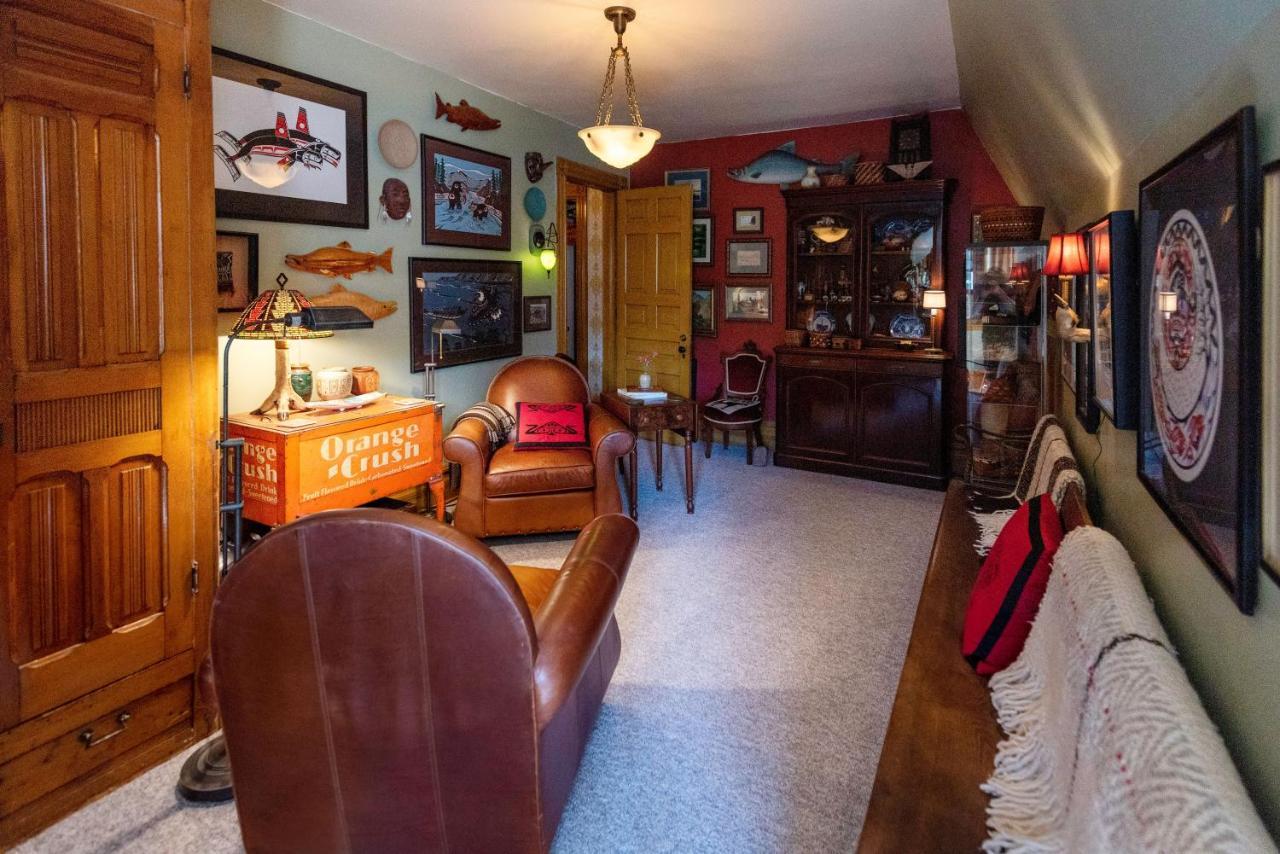 The Dolon House Bed & Breakfast! Bed and breakfast
