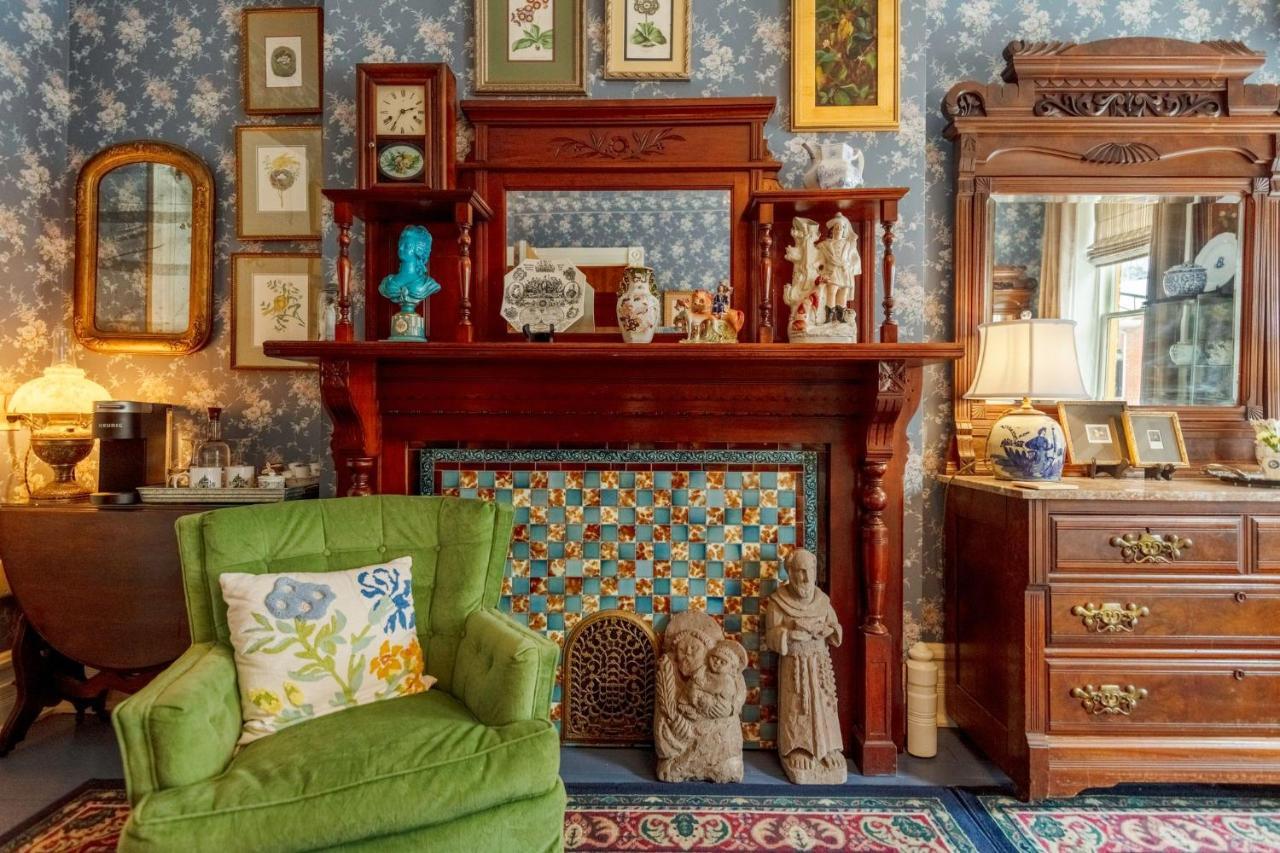The Dolon House Bed & Breakfast! Bed and breakfast 3*