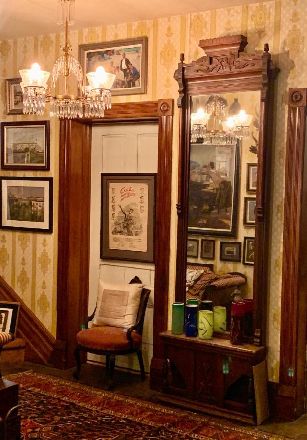 Bed and breakfast The Dolon House Bed & Breakfast!